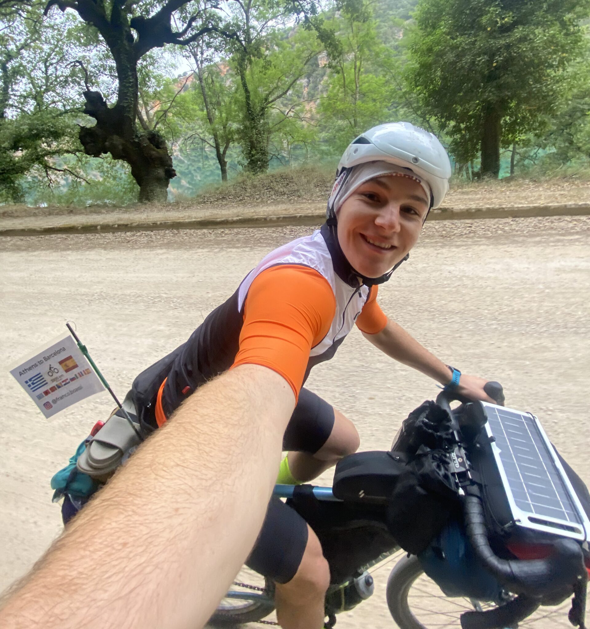 Desde Atenas a Barcelona en bicicleta. 4.000km, 9 países y 2 meses sobre mi bici